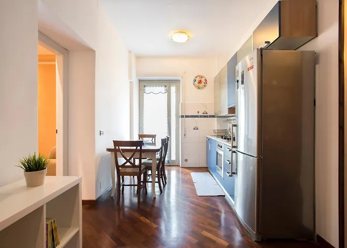 A Poche Fermate Dal Centro - Design Apartment *