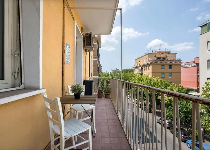 A Poche Fermate Dal Centro - Design Apartment Rom